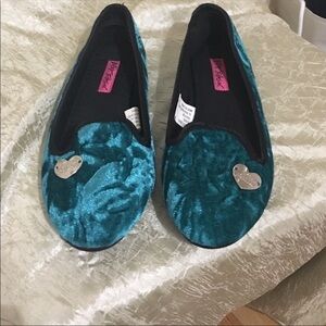 Adorable Betsy Johnson slip ons